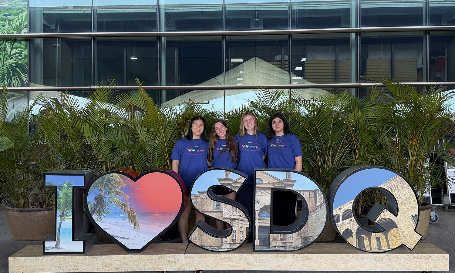 Interns arrive in Santo Domingo.