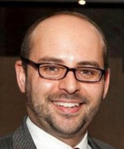 GREGG M. SNYDER '01