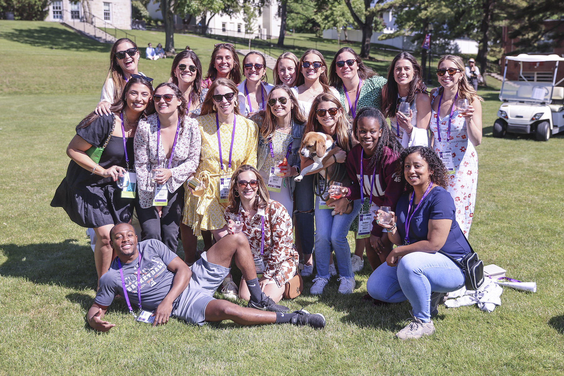 Alums gather for a group photo