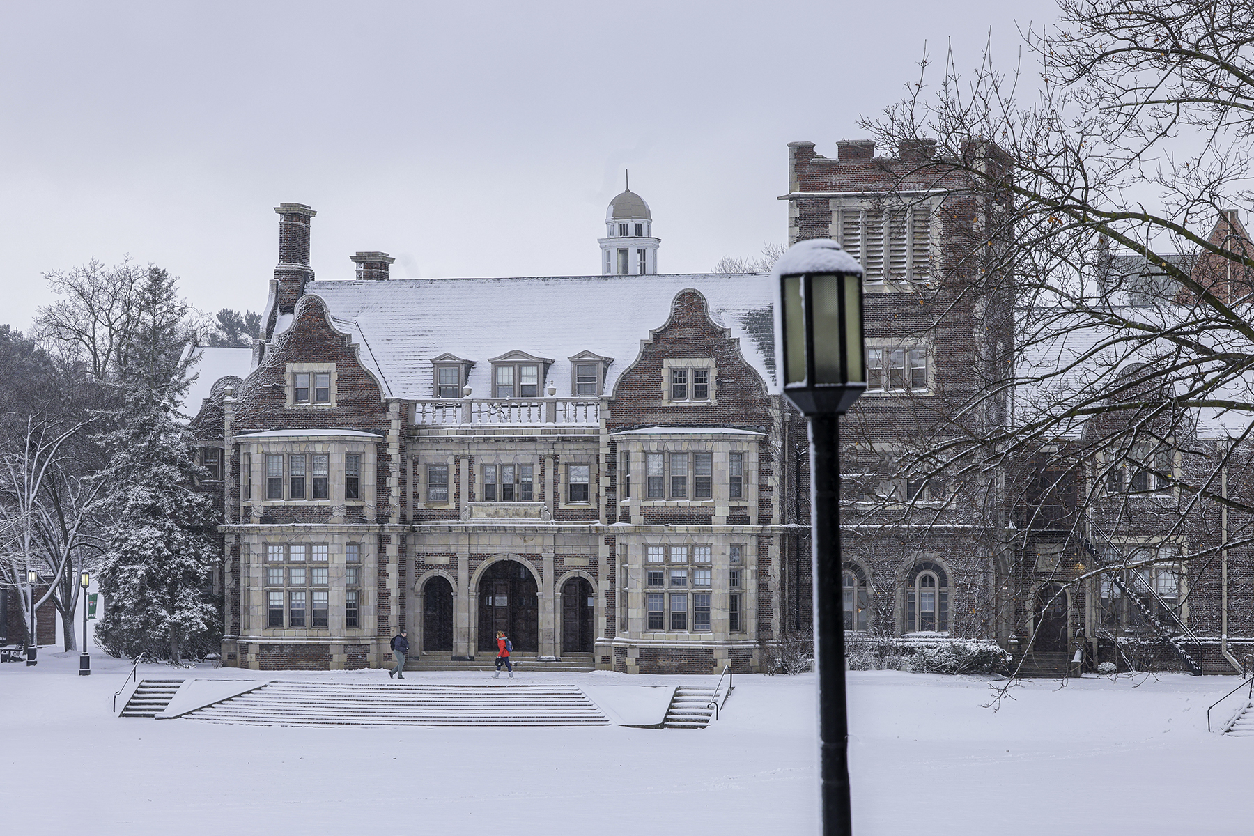 Snow falls on the Quad on Wednesday.