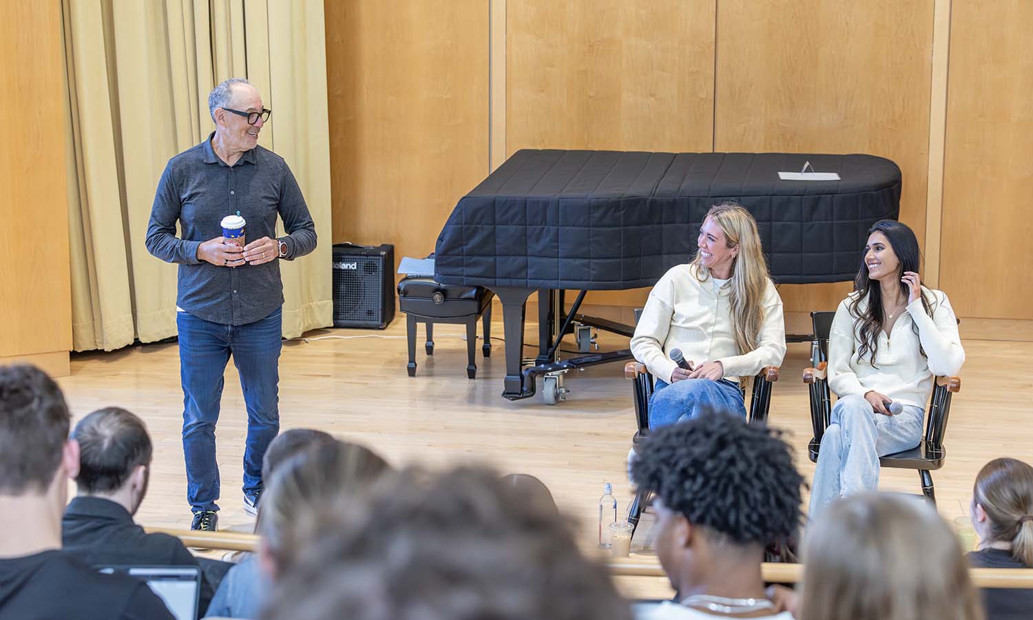 During “Leadership and Learning in Entrepreneurial Ventures,” Dan Rosensweig ’83, President and CEO of Chegg, speaks with WNBA star Lexie Hull and business partner Sara Guller about launching their new venture, Forta Cosmetics. 