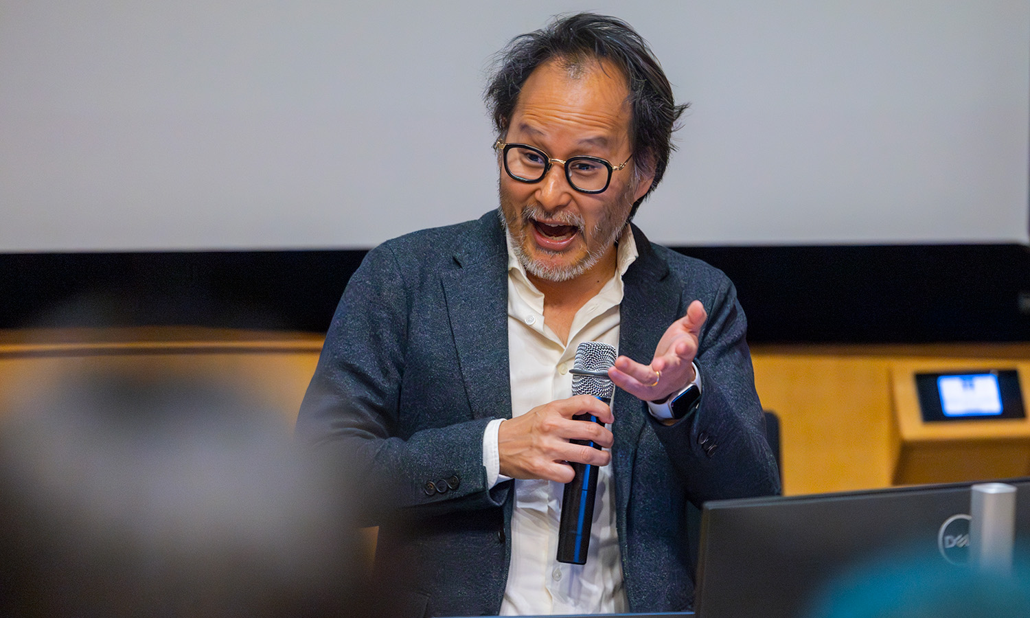 Rhodes Chair in Digital Humanities and Associate Professor of English at Duke University Richard Jean So delivers the keynote lecture in the Fish Screening Room during the Creativity and AI Workshop hosted by Assistant Professor of Media and Society Iskandar Zulkarnain and Assistant Professor of Media and Society Harry Gu. 