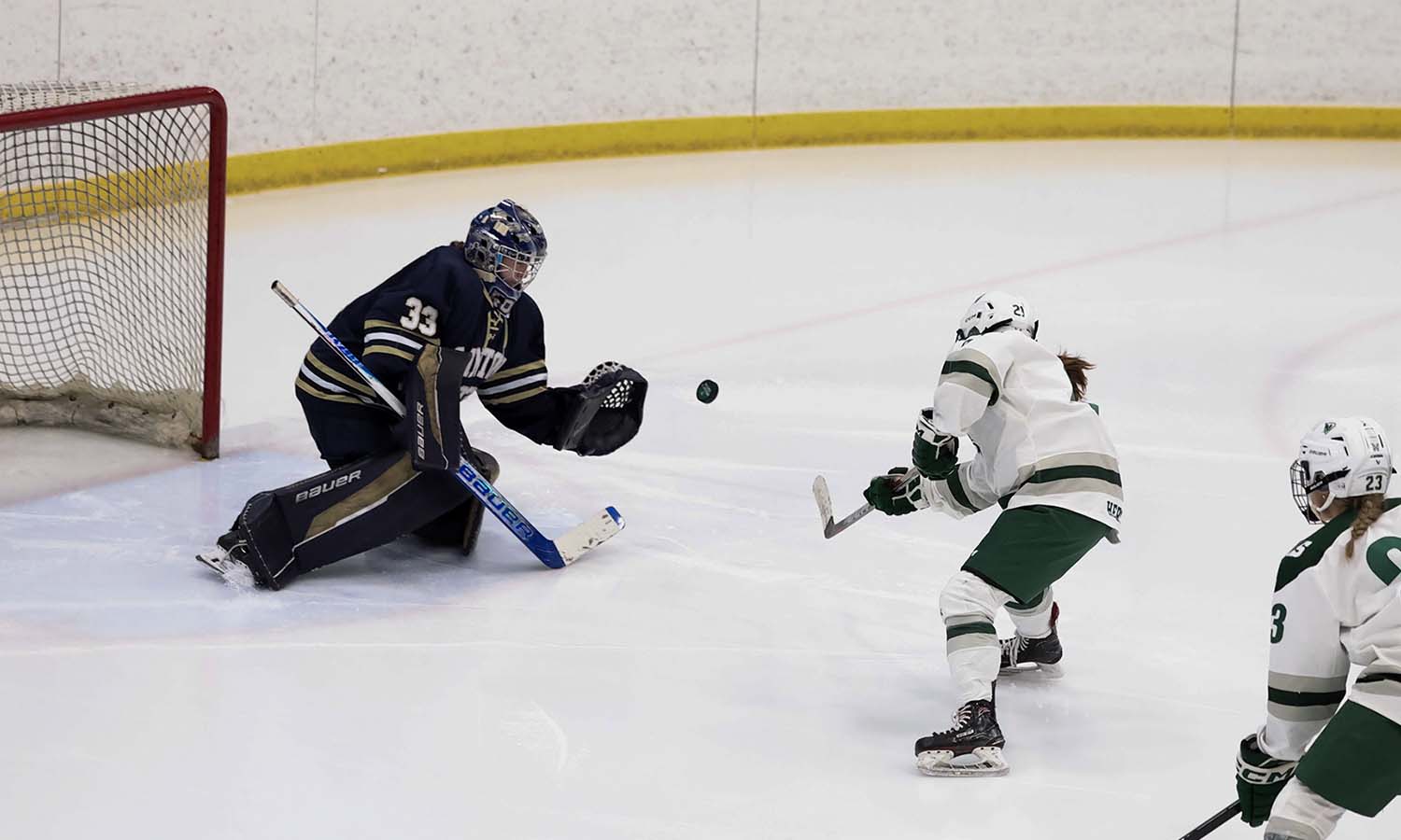 Kelly Howe ’26 scores the game-winning goal 56 seconds into overtime as the William Smith hockey team beat Canton 3-2 in overtime to advance to the semifinals of the SUNYAC Tournament. 