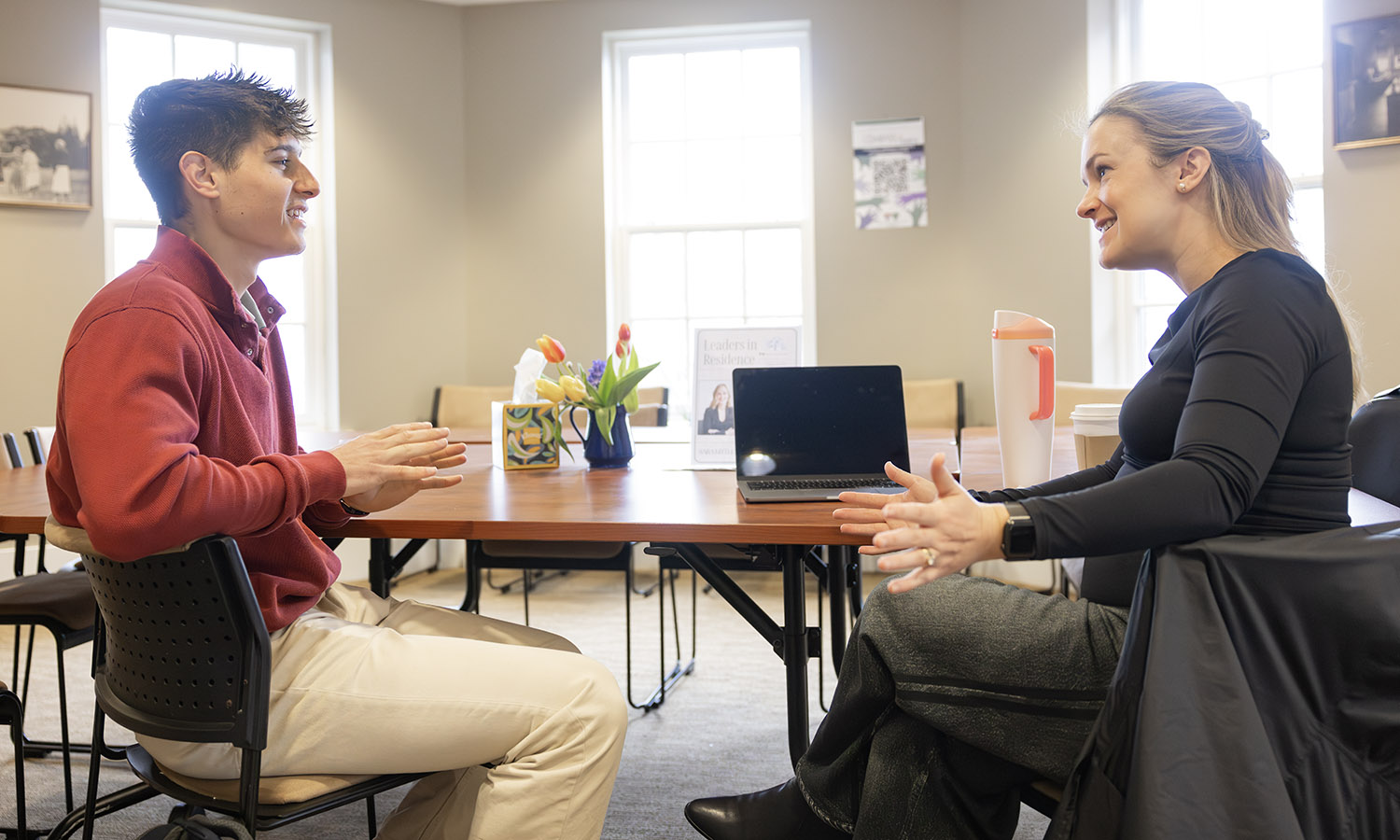 Nicholas Jones '26 discusses his company, Alchemy Coffee Co., with Centennial Center Leader in Residence Sara Wroblewski Kittle '13, Founder and CEO of One Bead. Kittle won the Pitch Contest in 2012.  