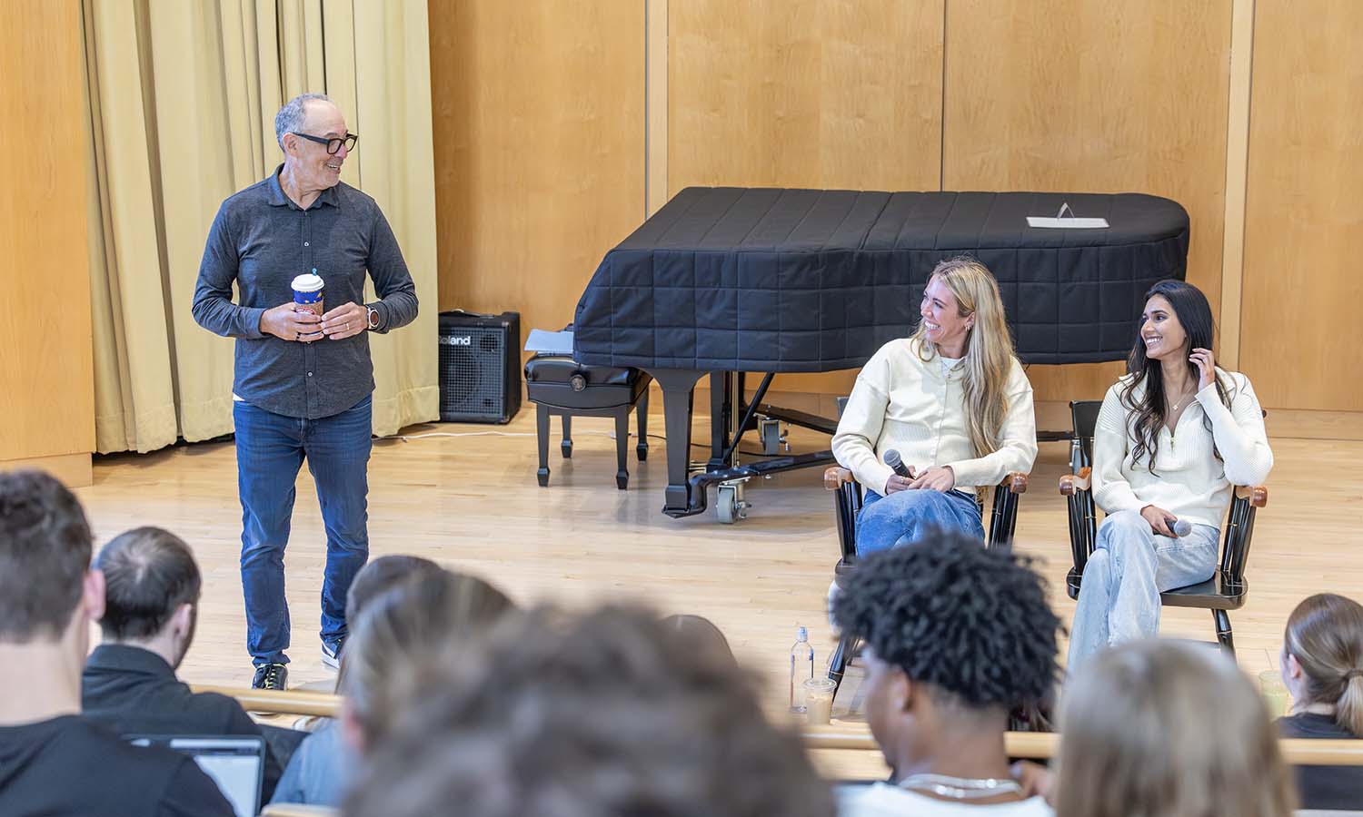 During “Leadership and Learning in Entrepreneurial Ventures,” Dan Rosensweig ’83, President and CEO of Chegg, speaks with WNBA star Lexie Hull and business partner Sara Guller about launching their new venture, Forta Cosmetics. 