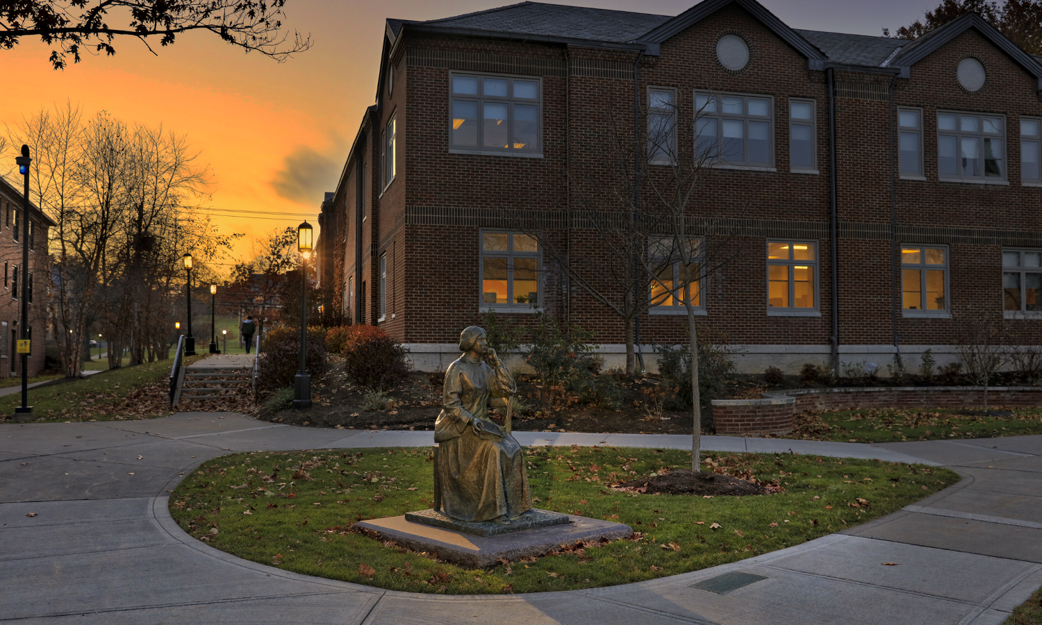 Elizabeth Blackwell Statue