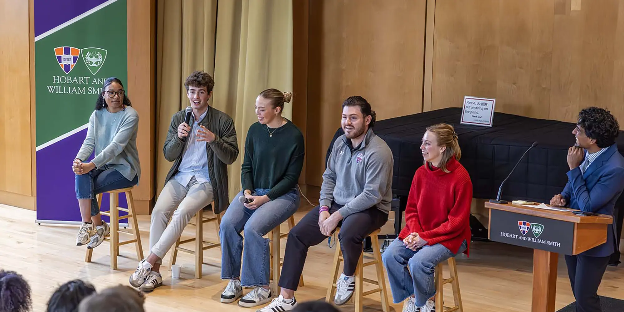 Madison Ayers ‘28, Rupert Ramsay ’27, Jaylynn McCarthy ’26, Brandon Sacchetti ’27 and Emily Cain ’27 answer questions during Saturday’s admitted student open house. The discussion was moderated by Sandeep Tissaaratchy ’26.