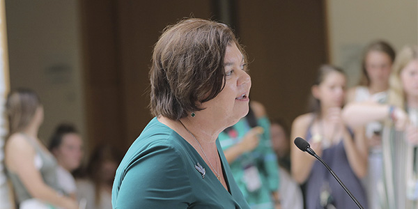 Lisa Kaenzig P'22