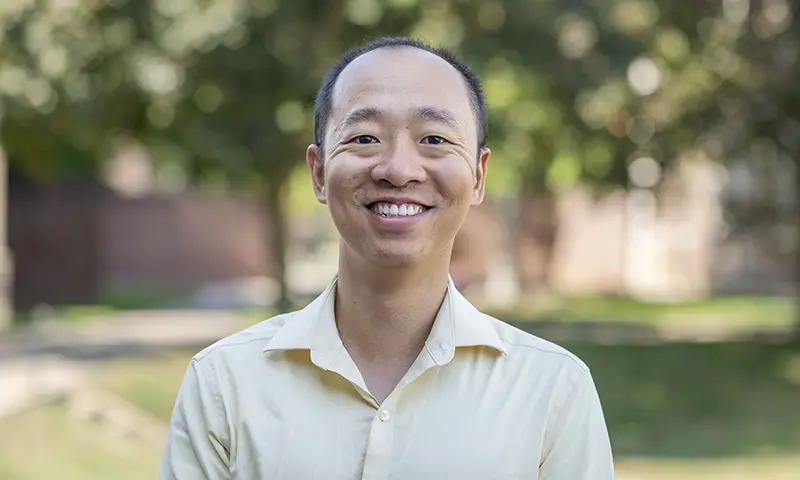 Shanxiang Yang