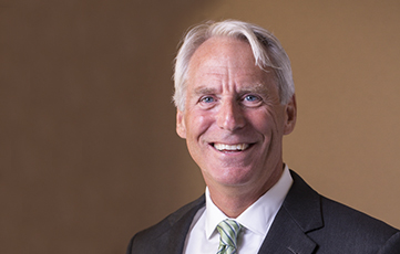 Mackie '77 Receives Best Lawyer Ranking