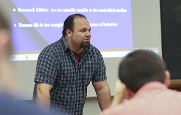 Sutton Discusses Crime and Fear