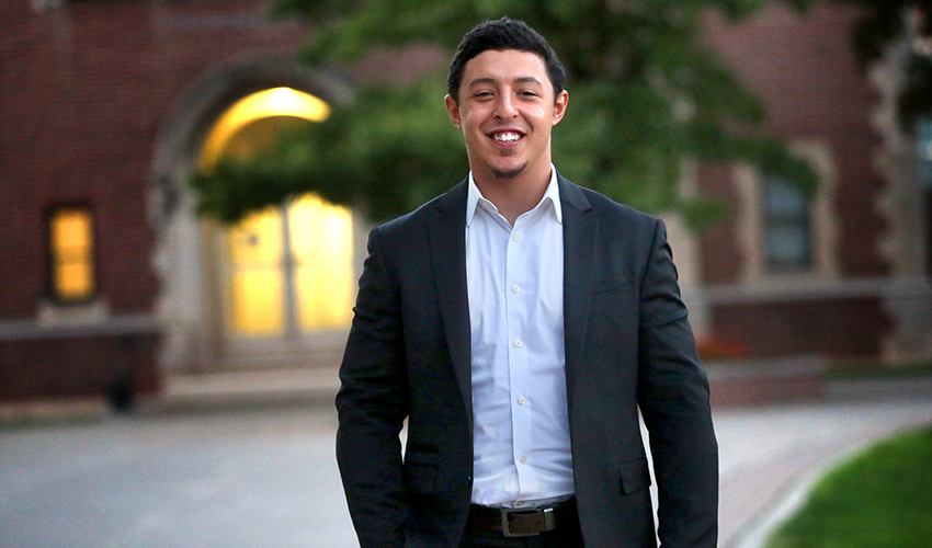 Rivera ΓÇÖ17 Hosts Foster Youth