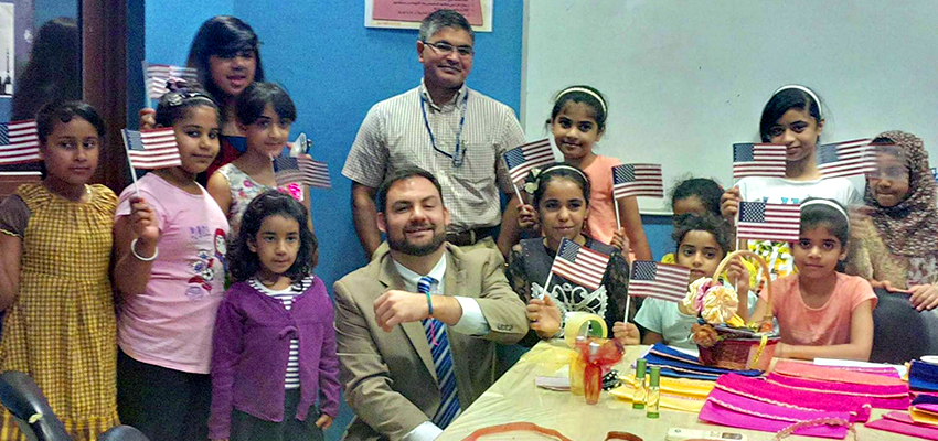 Brown ΓÇÖ01 Begins Assignment at U.S. Embassy in Riyadh