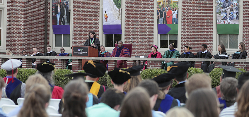 Convocation 2017: NPRΓÇÖs Sydell ΓÇÖ83 Receives Alumna Award