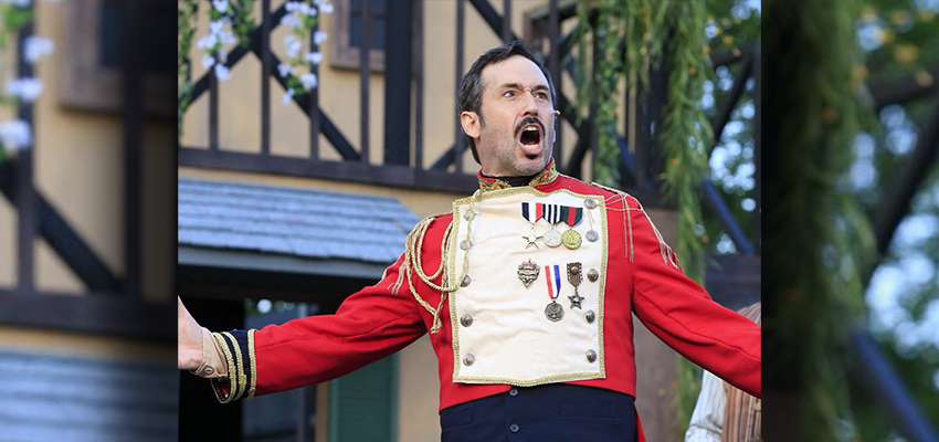 Hatch Performs Shakespeare, Swashbuckling and Sharp Comedy