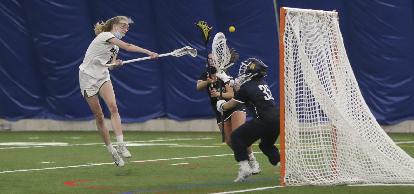Herons Defeat Yellowjackets